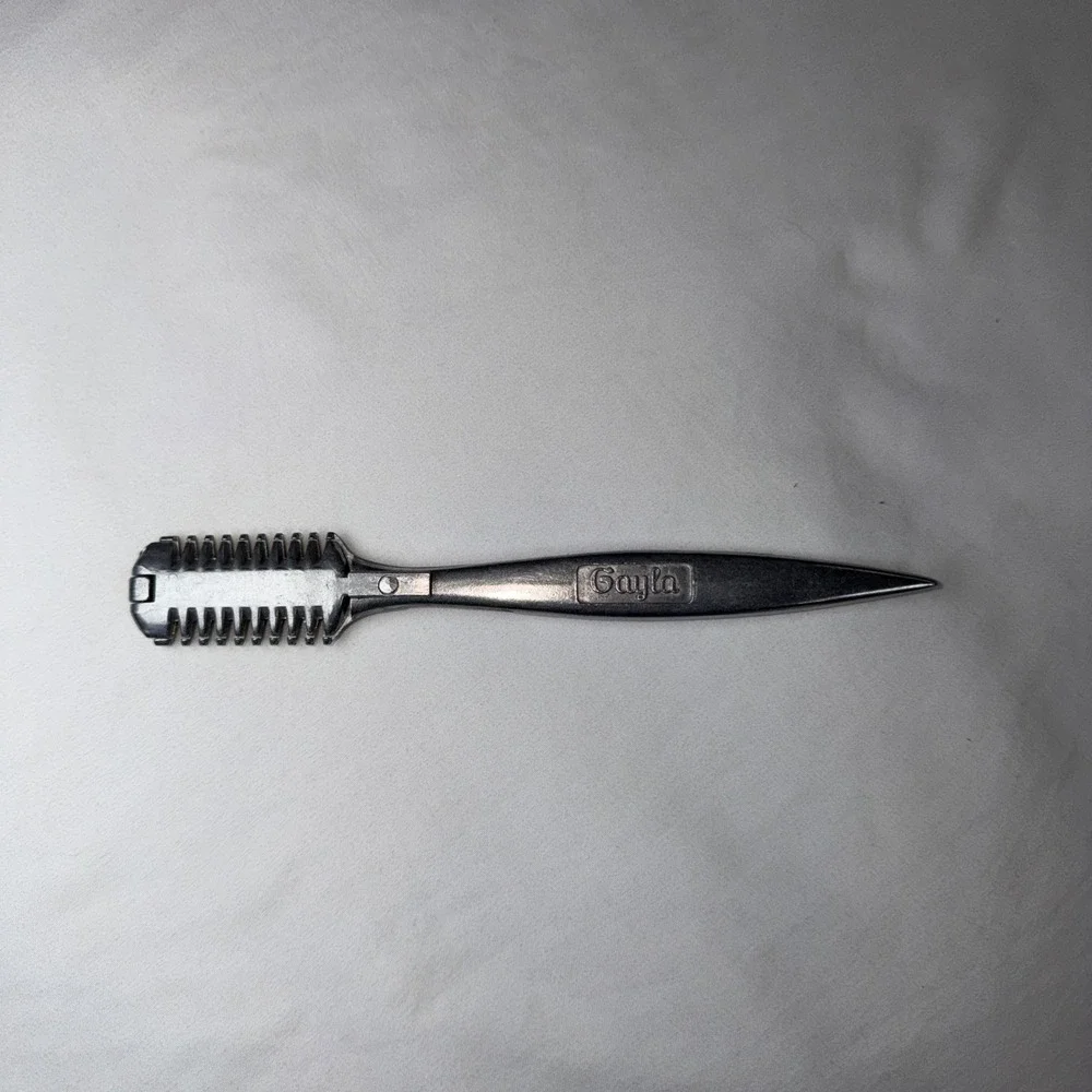 Vintage 1960's Gayla‎ Handheld Aluminum Hair Cutter